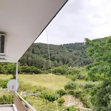 Apartment Odysseas *