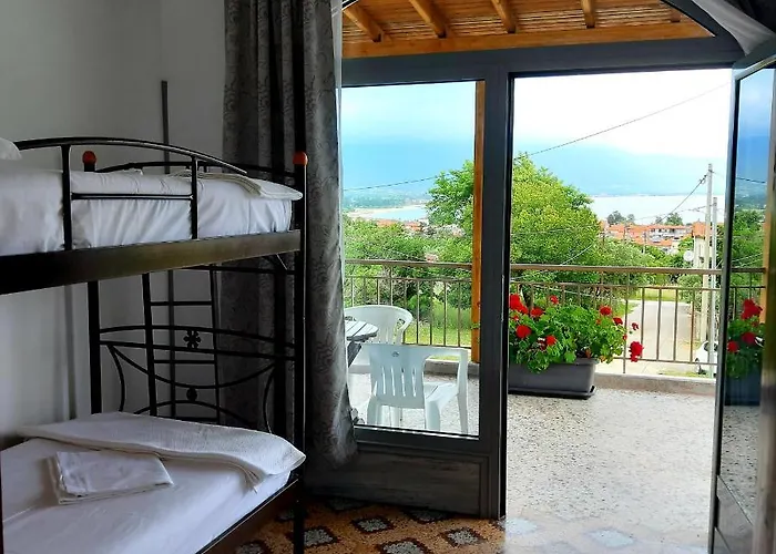 Odysseas Apartment *