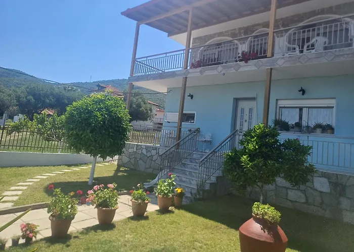 Odysseas Apartment *